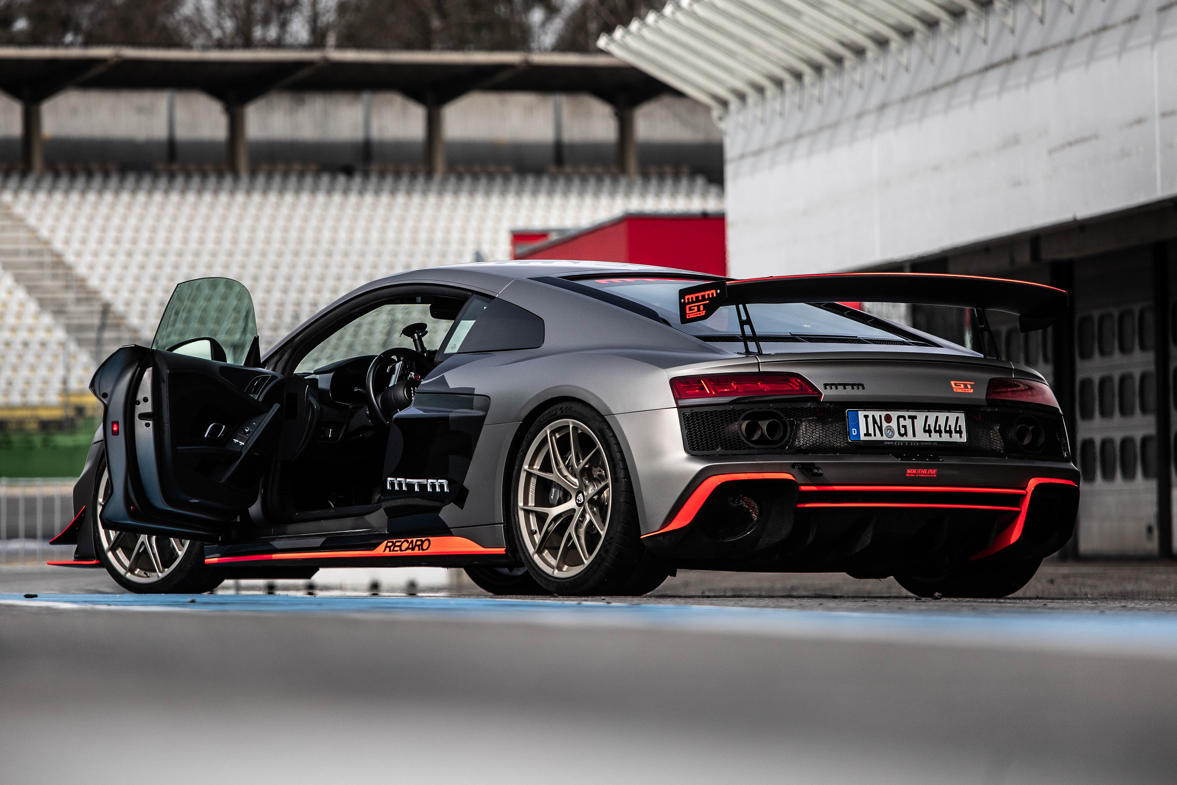 MTM » News » MTM R8 GT Street Bodykit with supercharger conversion